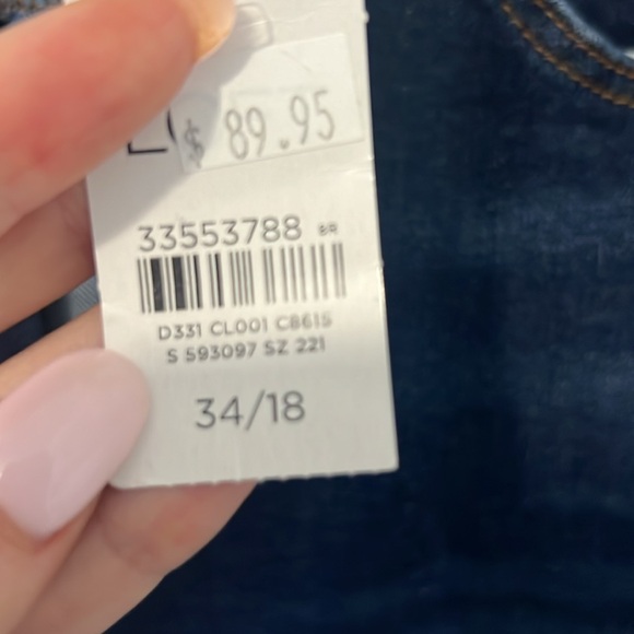 NWT Loft “The slim flare” high-rise size 34/18 - Picture 2 of 4